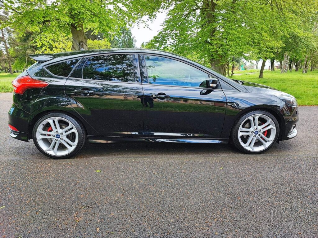 FORD FOCUS 2.0T ECOBOOST ST-3 (2018/18)