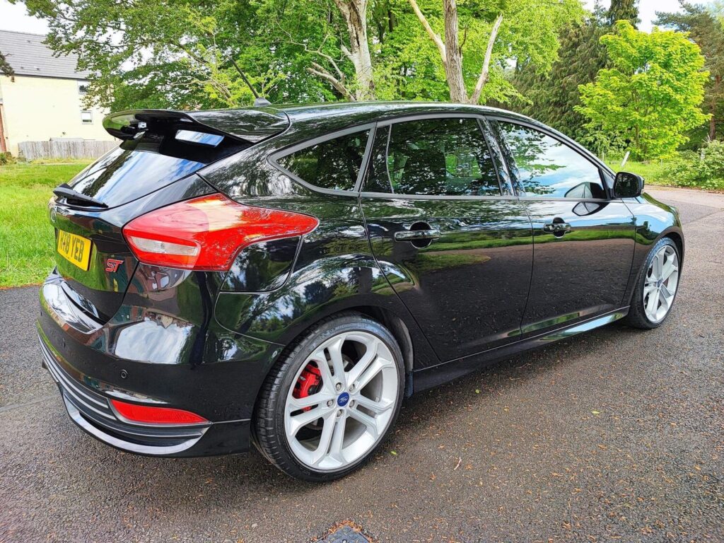 FORD FOCUS 2.0T ECOBOOST ST-3 (2018/18)
