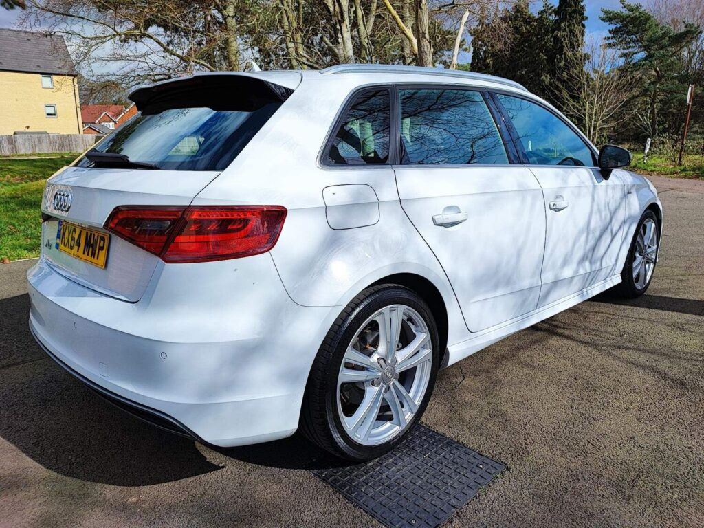AUDI A3 2.0 TDI S LINE SPORTBACK (2014/64)
