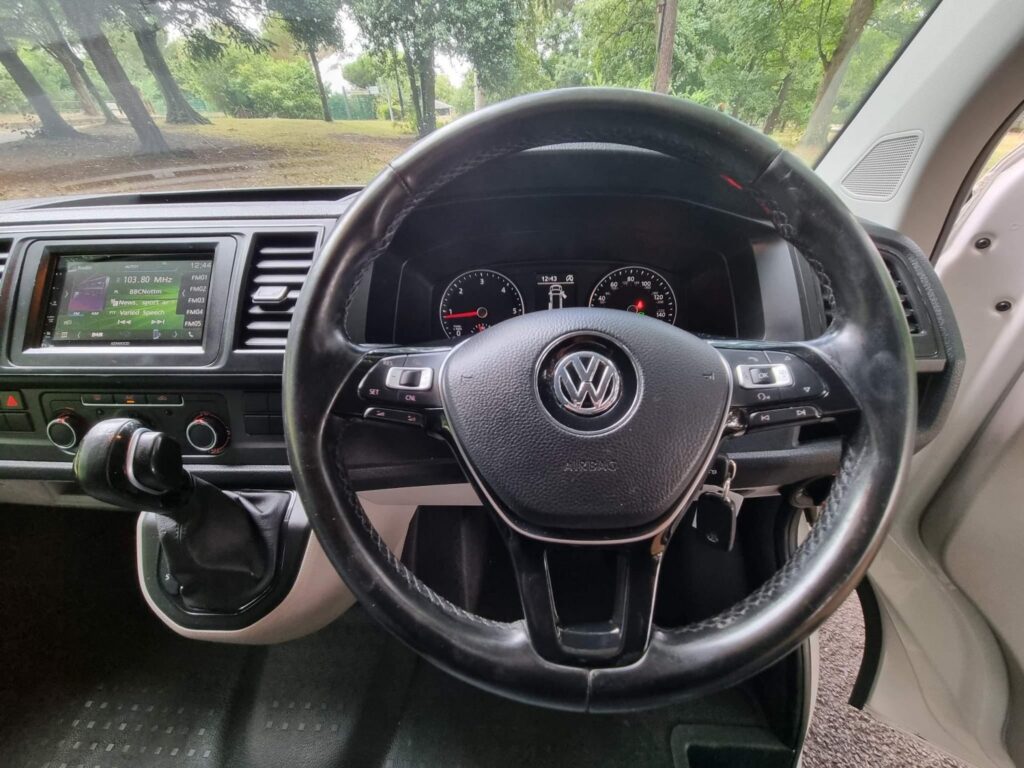 VOLKSWAGEN TRANSPORTER 2.0 TDI BLUEMOTION TECH HIGHLINE (2019/19)