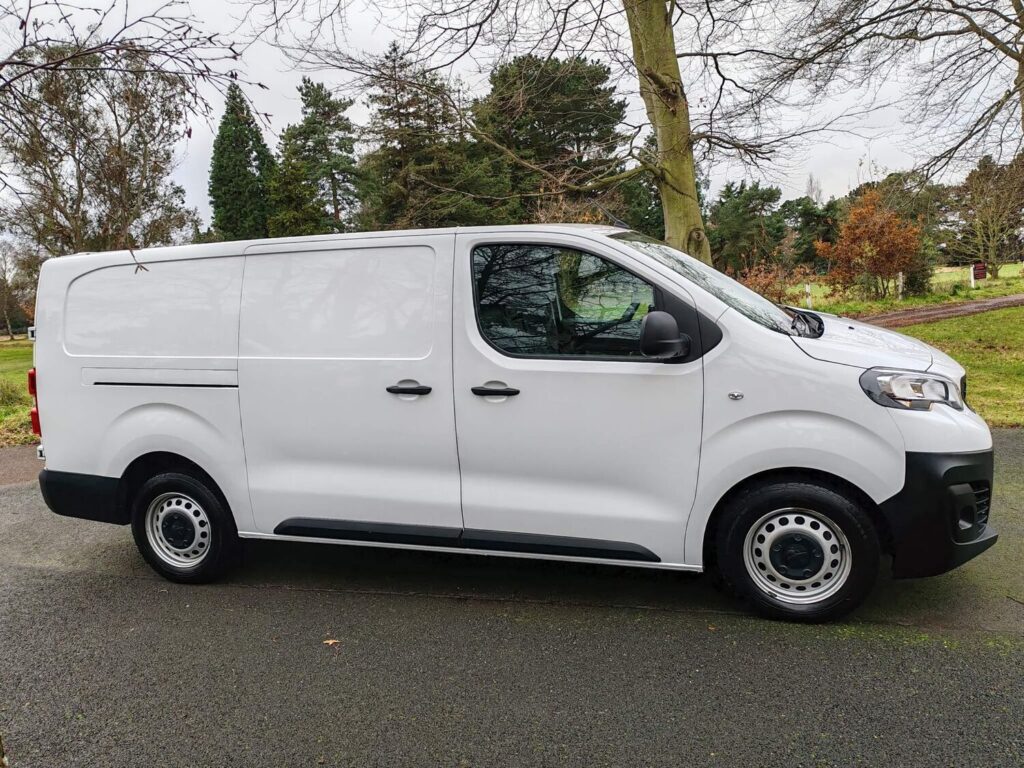PEUGEOT EXPERT PANEL VAN (2021/71)
