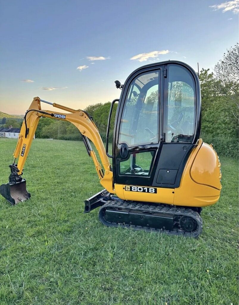 JCB 8018 MINI DIGGER EXCAVATOR (2005)