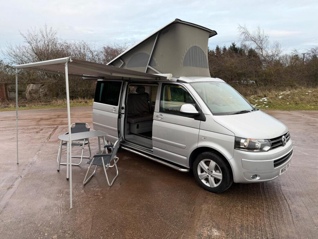 VOLKSWAGEN CALIFORNIA - ELECTRIC ROOK/BIKE RACK (2010/60)