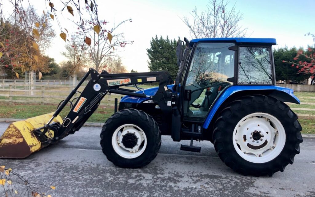 NEW HOLLAND TL90 (2003)