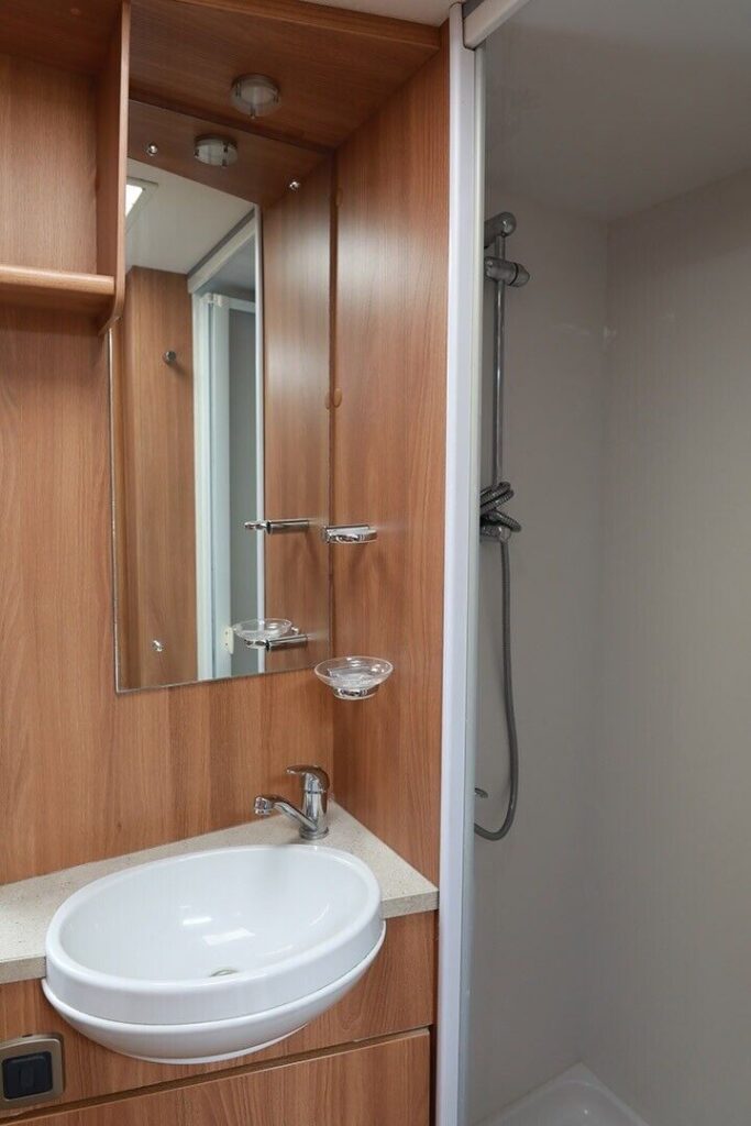 SWIFT CHALLENGER 565 TOURING (2012)